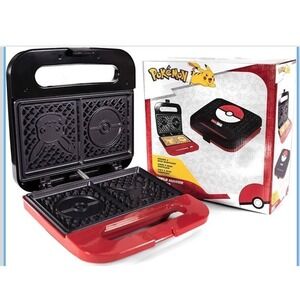Uncanny Brands Pokemon Pikachu Waffle Maker